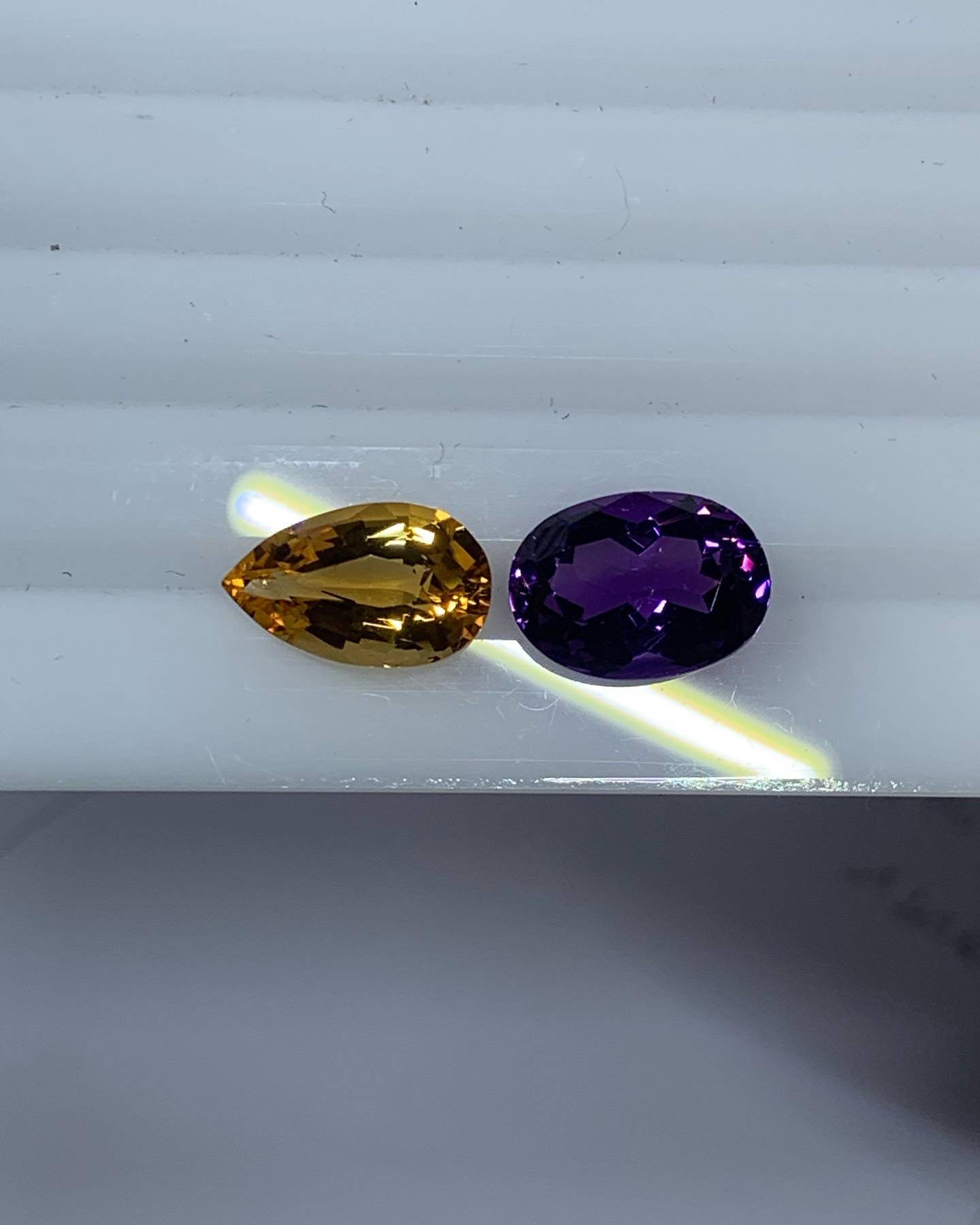 Pierres semi précieuses facettées lors du stage de facettage de 5 jours à Montpellier